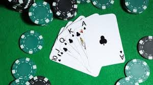 Percakapan live chat yang positif antara pemain di meja roulette 4dtoto